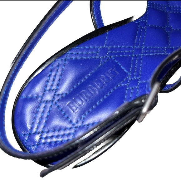 BURBERRY Chisel slingback kitten heels black EU 38 US 8 perforated leather pumps - Picture 7 of 11